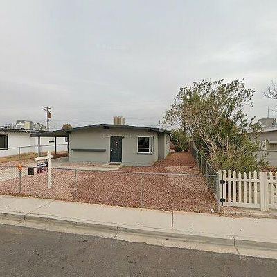 104 Stanford St, Las Vegas, NV 89107