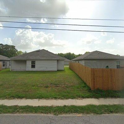 105 Armstrong Dr, Carencro, LA 70520