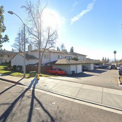 10665 King Phillip Ct, Santee, CA 92071