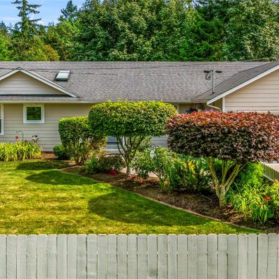 1073 Loganberry Ln, Camano Island, WA 98282