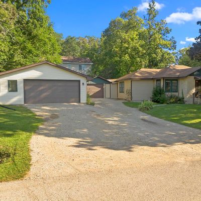 W3828 Locust Dr, Lake Geneva, WI 53147