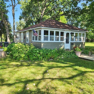 W6674 N Lakeshore Dr, Elkhorn, WI 53121