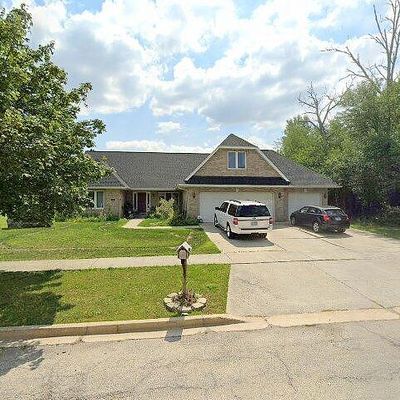 115 Hidden View Dr, Westmont, IL 60559