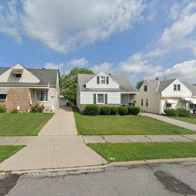 11501 Chester Rd, Cleveland, OH 44125