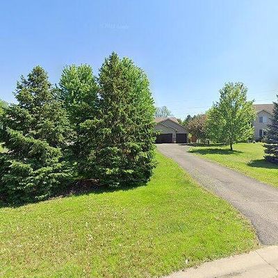 11922 N Meadow Curv, Lindstrom, MN 55045