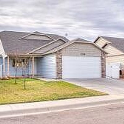 1206 Big Sky St, Gillette, WY 82718