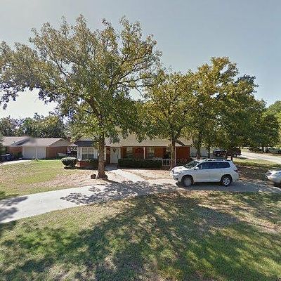 121 Kruger Rd, Krugerville, TX 76227