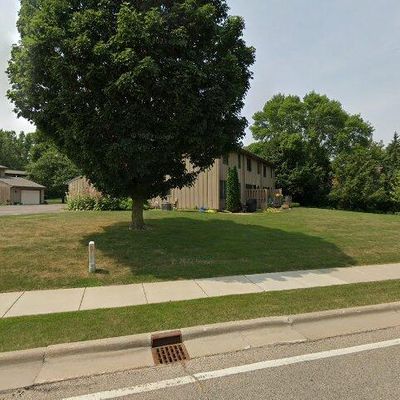 1210 Woodley St E, Northfield, MN 55057