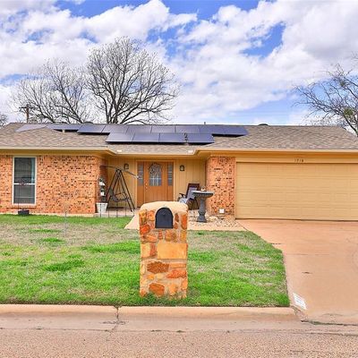 1218 Piedmont Dr, Abilene, TX 79601