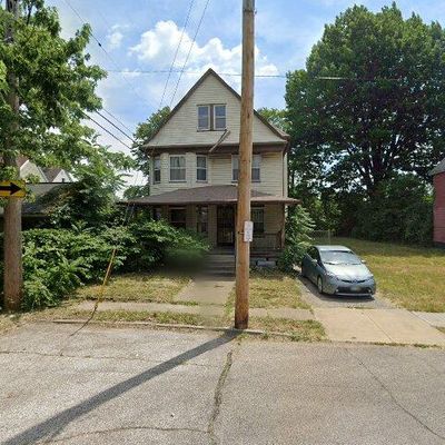 1241 E 103 Rd St, Cleveland, OH 44108