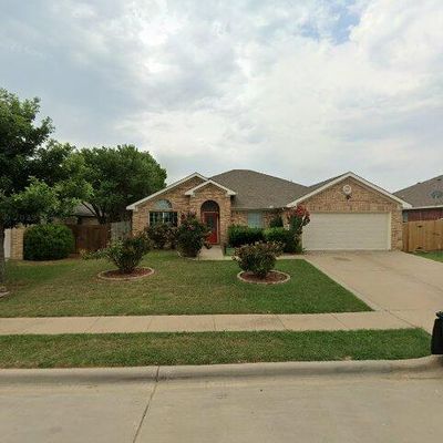 1245 Meadow Gln, Crowley, TX 76036