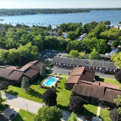 1250 Wisconsin St, Lake Geneva, WI 53147