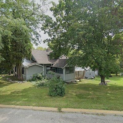 127 W Geneva St, Williams Bay, WI 53191