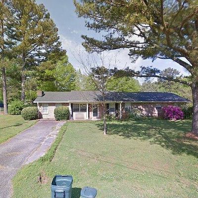 108 Pinetree Cir, Columbiana, AL 35051