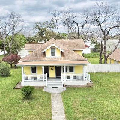 108 W Guadalupe St, Victoria, TX 77901