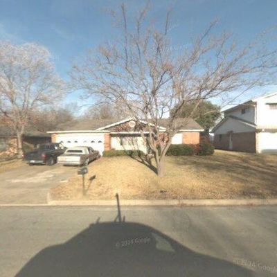 1104 Patricia Dr, Sherman, TX 75090