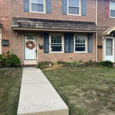 111 Stonegate Vlg, Quakertown, PA 18951