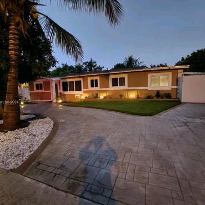 1110 Nw 200 Th Ter, Miami, FL 33169