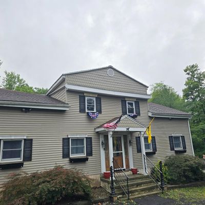 1115 County Line Rd, Chalfont, PA 18914