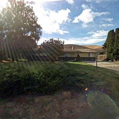 1116 Meadowbrook Rd, Yakima, WA 98903