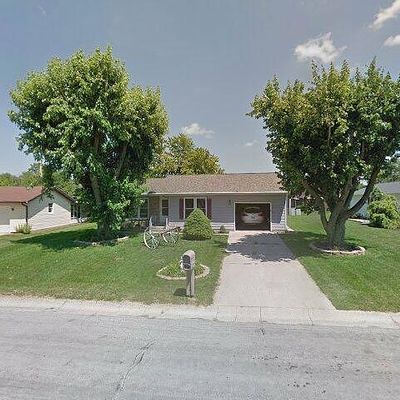 112 Phillips Dr, Wapakoneta, OH 45895