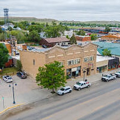 114 W Main St, Newcastle, WY 82701