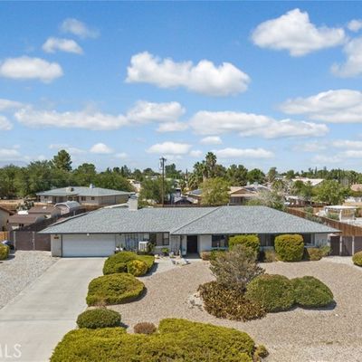 13968 Delaware Rd, Apple Valley, CA 92307