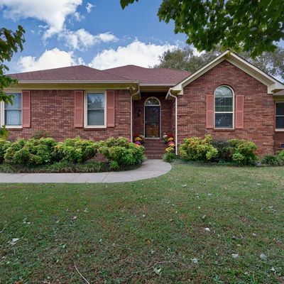 14 Jonathan Dr, Fayetteville, TN 37334