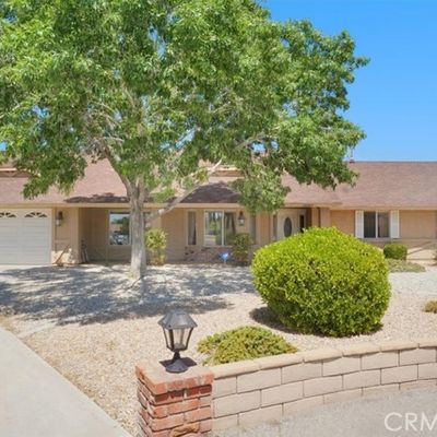 14027 Chogan Rd, Apple Valley, CA 92307