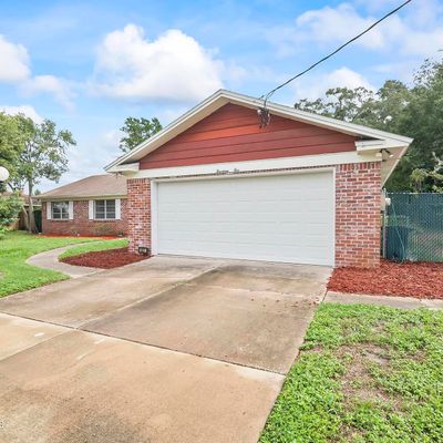 1405 Carlotta W Road, Jacksonville, FL 32211