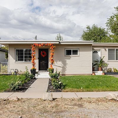 141 N 100 W, Hyrum, UT 84319