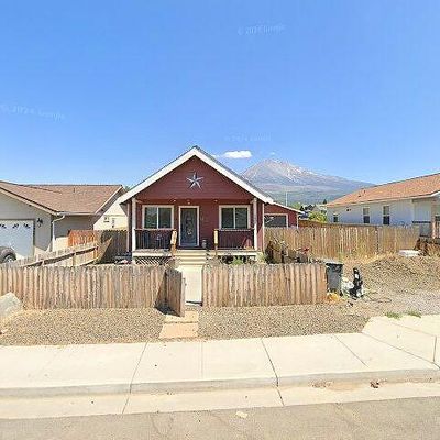 1439 Oak St, Weed, CA 96094