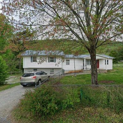 147 Justice Rd, Oliver Springs, TN 37840