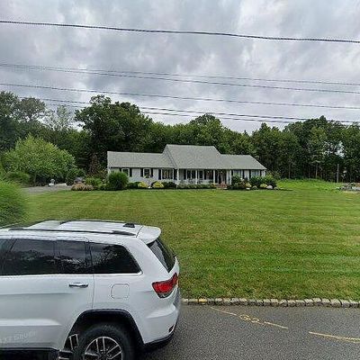 15 Old Farm Rd, Warren, NJ 07059