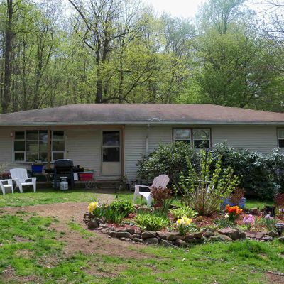 150 Reeds Gap Rd, Northford, CT 06472