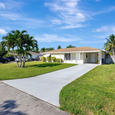 1513 Berkshire Ave, Jupiter, FL 33469