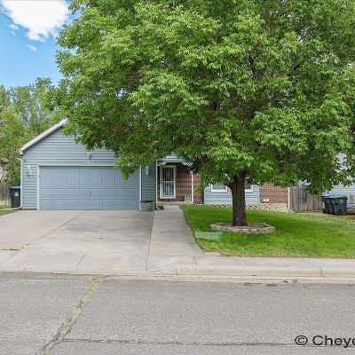 1533 Pinion Dr, Cheyenne, WY 82001