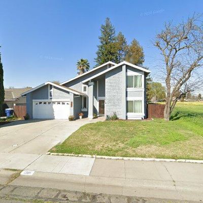 1301 Chuckwagon Dr, Sacramento, CA 95834