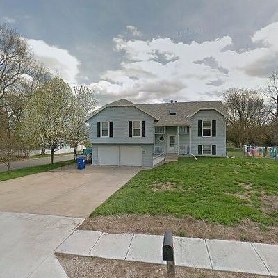 1301 Gambrell St, Greenwood, MO 64034