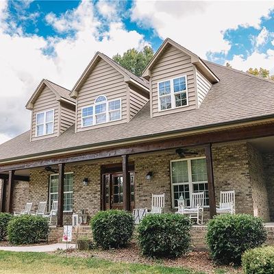 131 Still Meadows Ln, Lexington, NC 27292