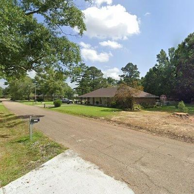 13155 Joycelynn Rd, Walker, LA 70785