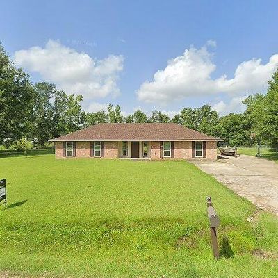 13180 Joycelynn Rd, Walker, LA 70785