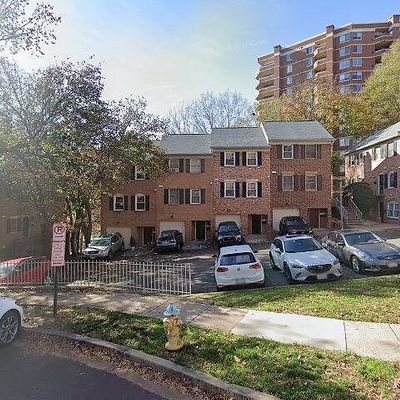 1320 N Wayne St #201, Arlington, VA 22201