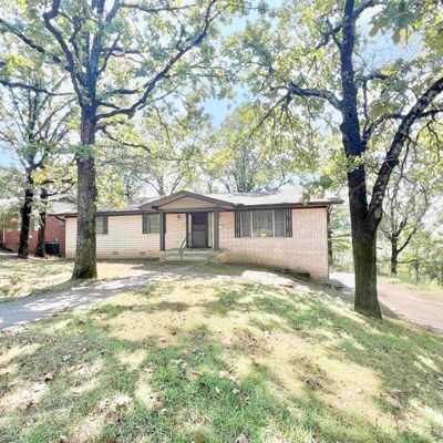 1322 Starfield Rd, North Little Rock, AR 72116