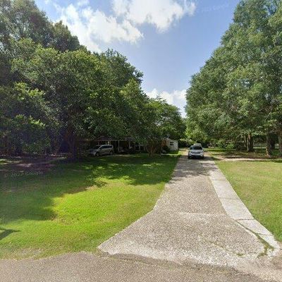 13320 Joycelynn Rd, Walker, LA 70785