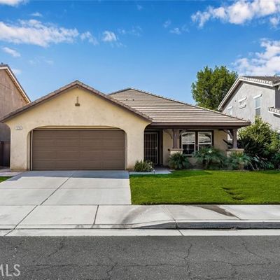 1335 Crown Imperial Ln, Beaumont, CA 92223