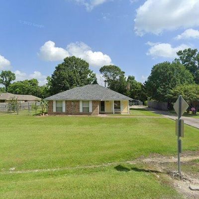 13355 Joycelynn Rd, Walker, LA 70785