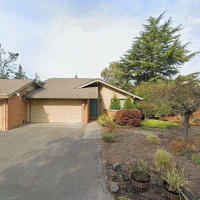 134 Hilltop Dr #B, Sequim, WA 98382