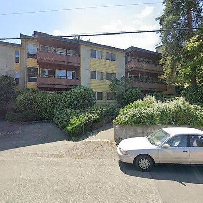 13433 Roosevelt Way N #302, Seattle, WA 98133