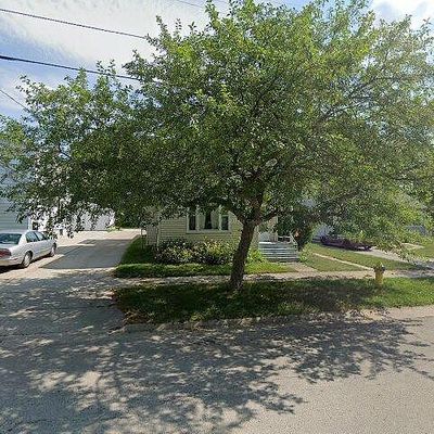 1345 Lawe St, Green Bay, WI 54301